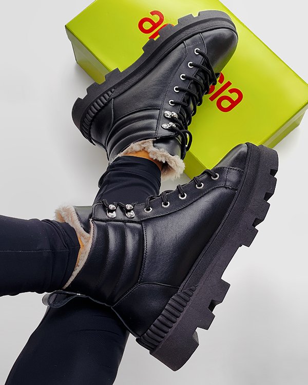 Фото: Модные ботинки-хайкеры на платформе. Купить со скидкой 28%.